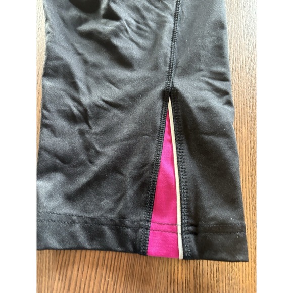 Danskin Womens Fitted Athletic Cropped leggings M 8-10 Black with Pink Accent - Picture 7 of 12